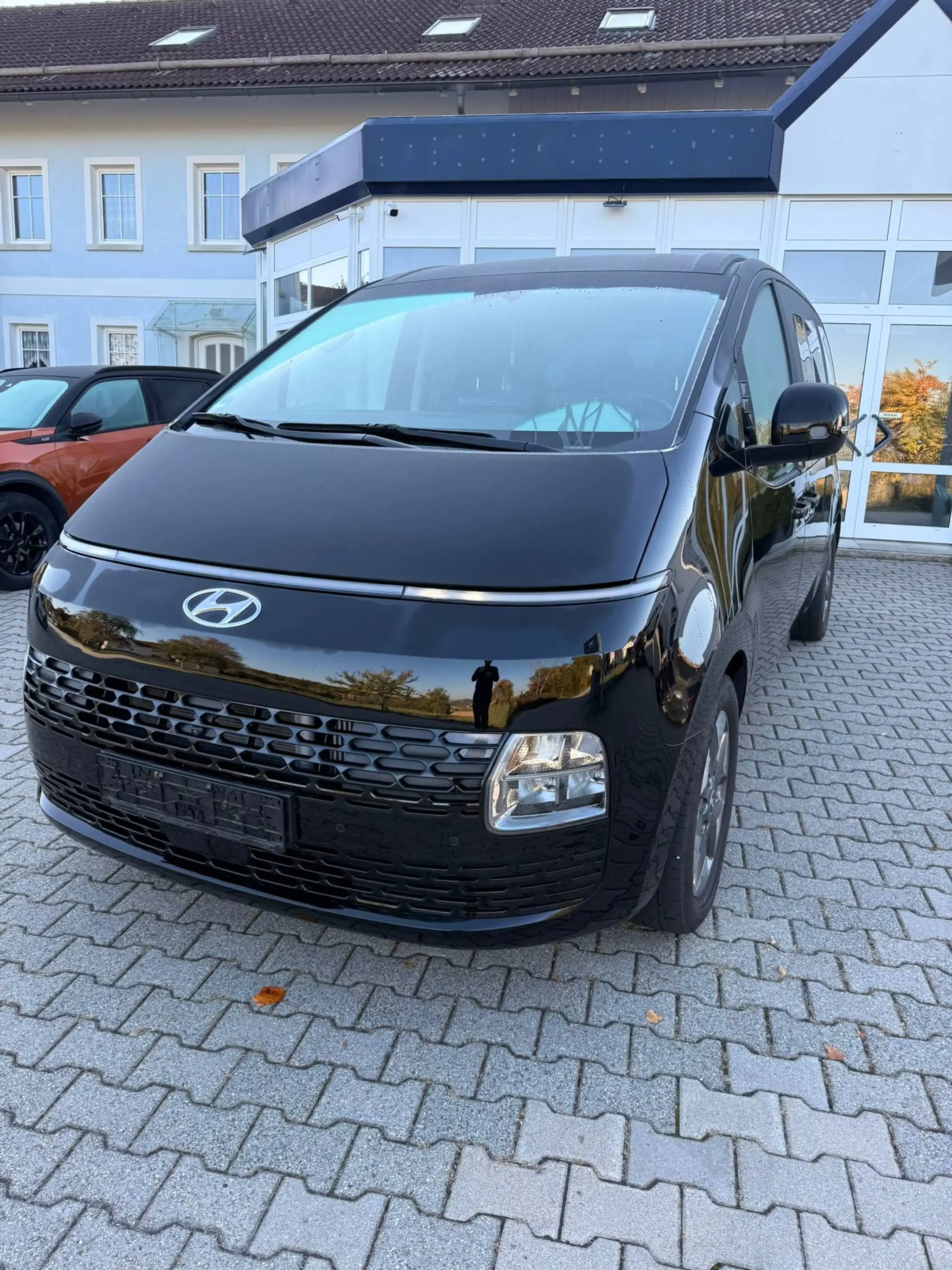 Hyundai STARIA Prime 2WD,8fach,360°Kamera, elektr.Heckkl.,elektr.Schiebetüren, — photo 2