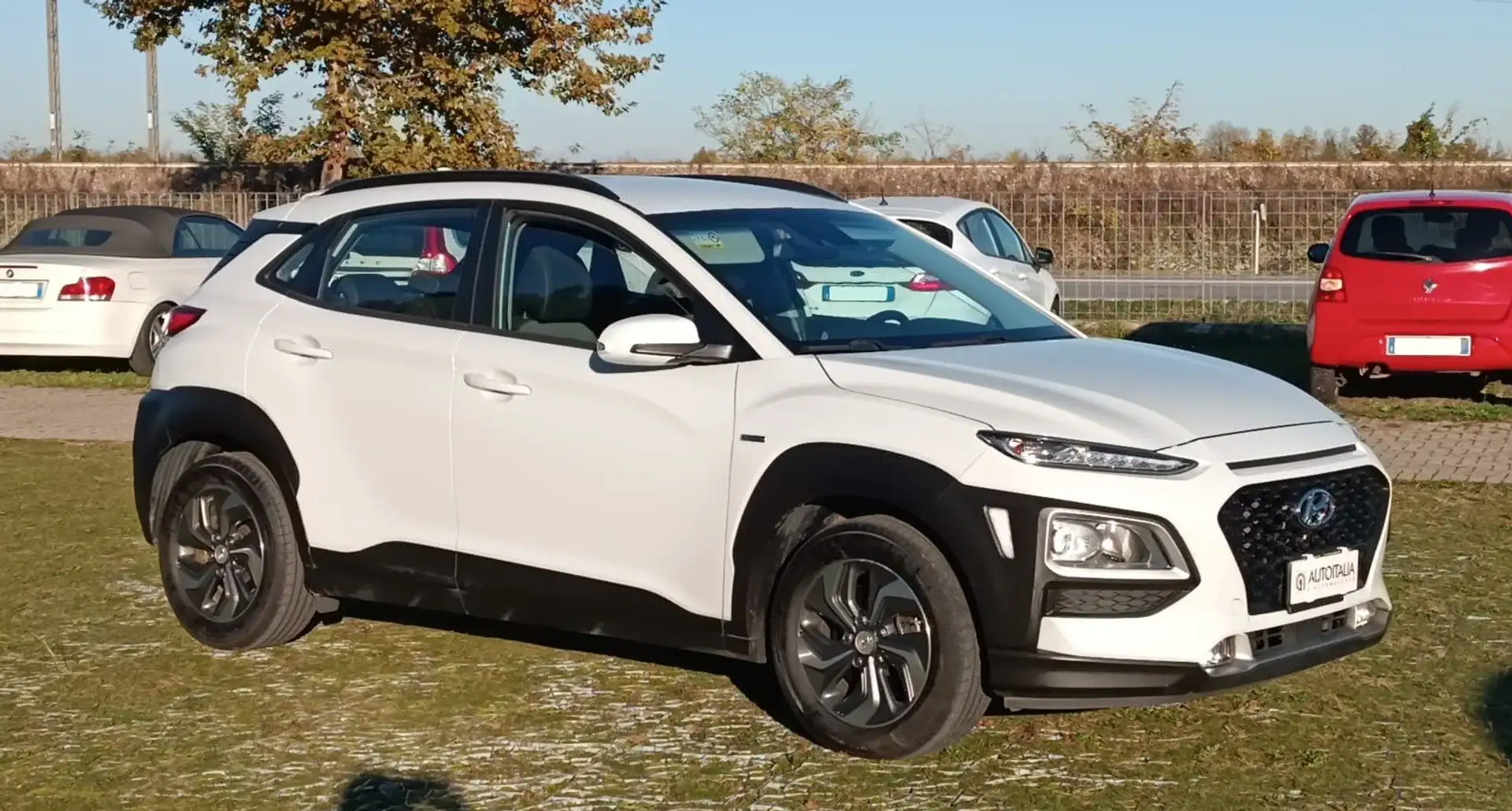 Hyundai KONA 1.6 HYBRID Bianco - 2