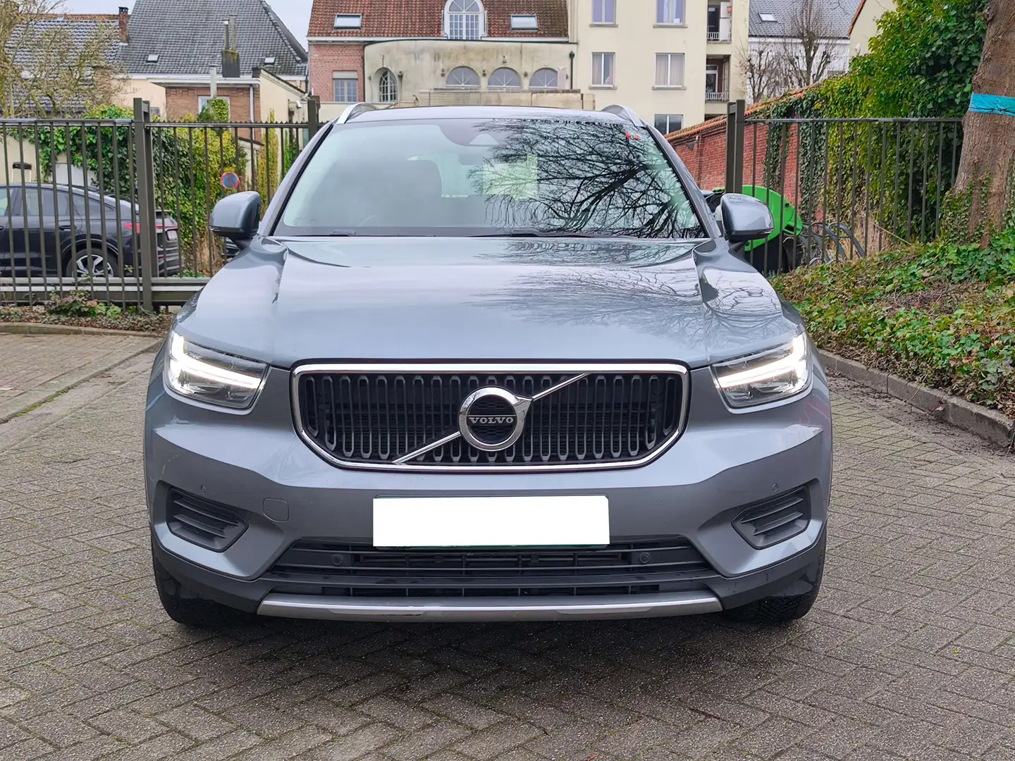 Volvo XC40 2.0 D3 AWD Momentum / Harman Kardon / 1ste Eig. Gris - 2