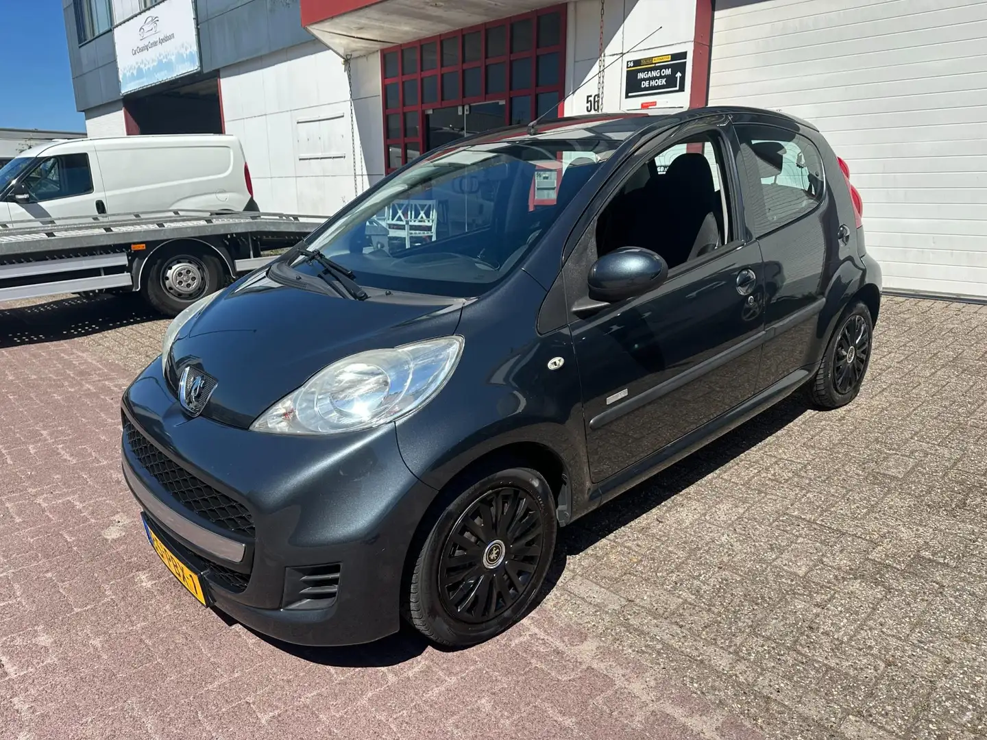 Peugeot 107 1.0-12V Millesim 200 |APK |NIEUW BANDEN|AIRCO|LUXE Gris - 2