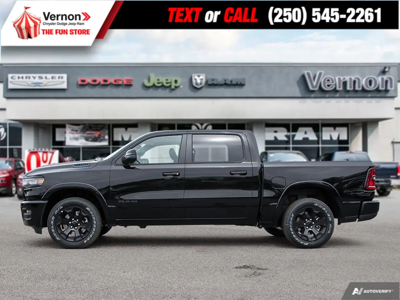 RAM 1500 снимка RAM 1500