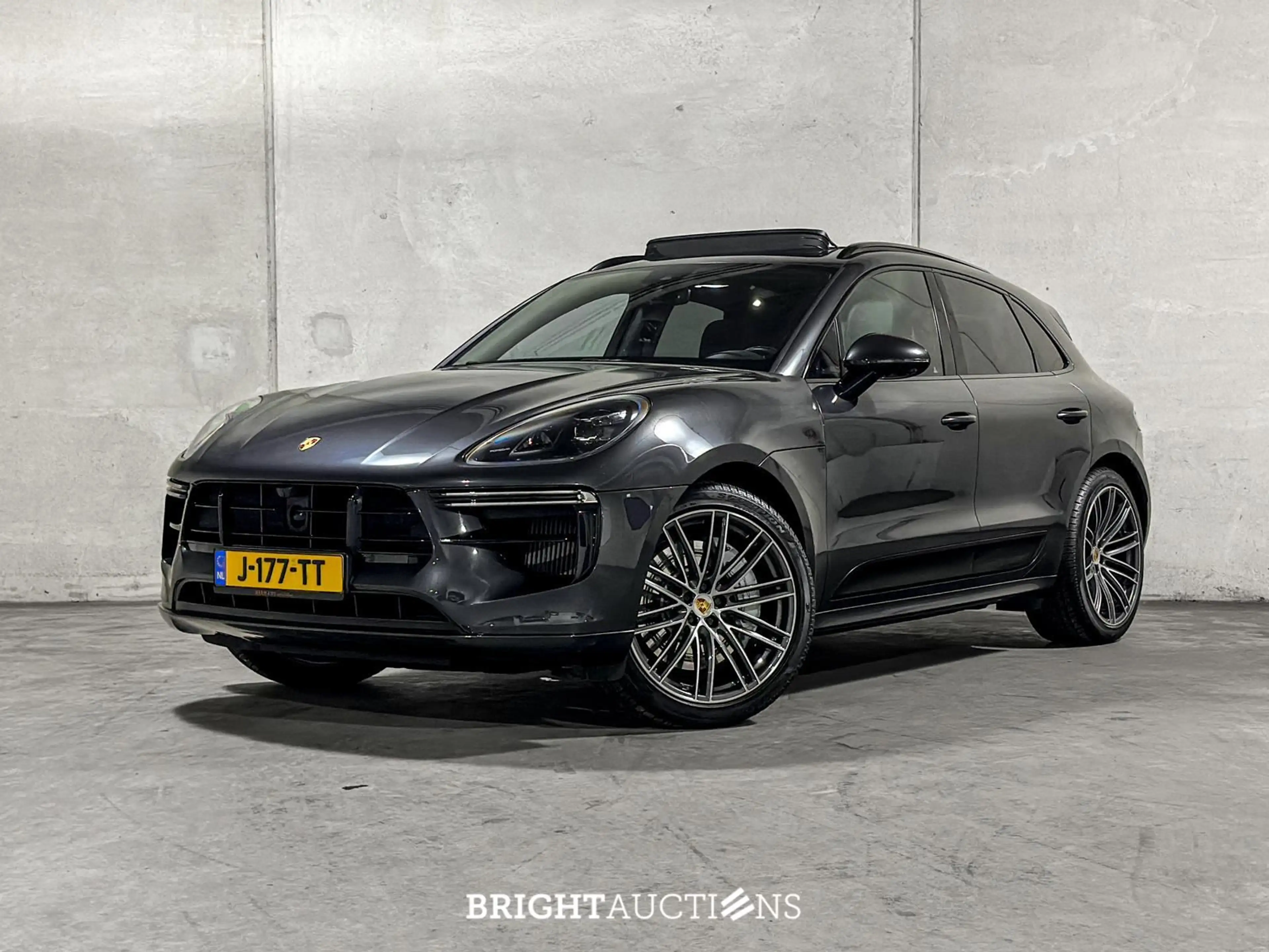 Porsche Macan Turbo 2.9 Turbo — photo 6