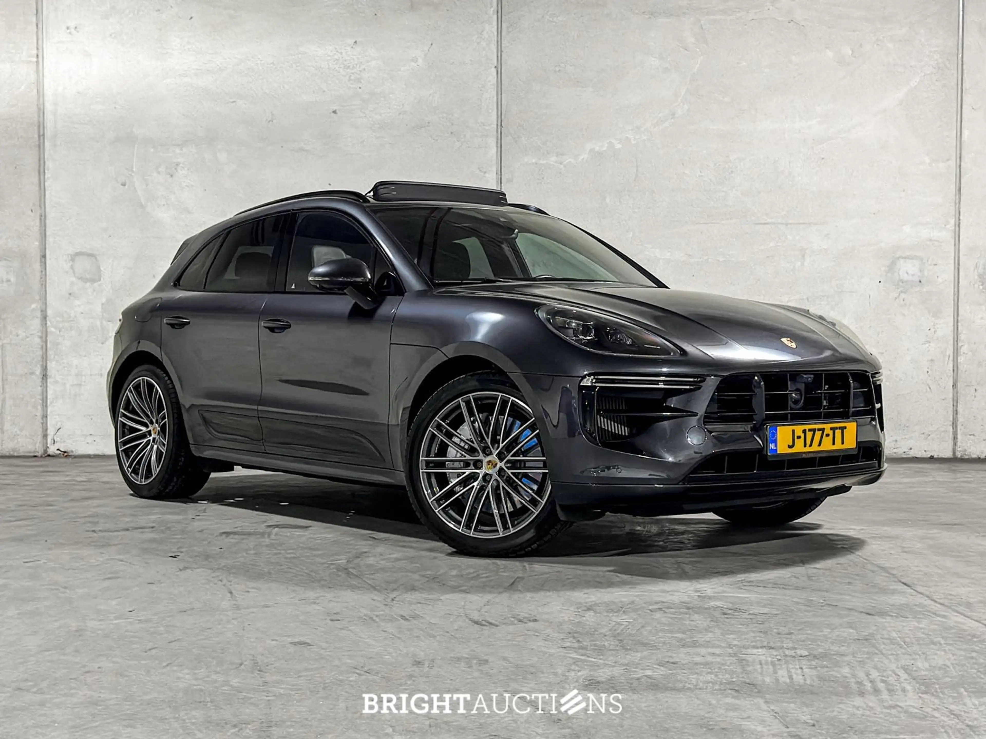 Porsche Macan Turbo 2.9 Turbo — photo 14