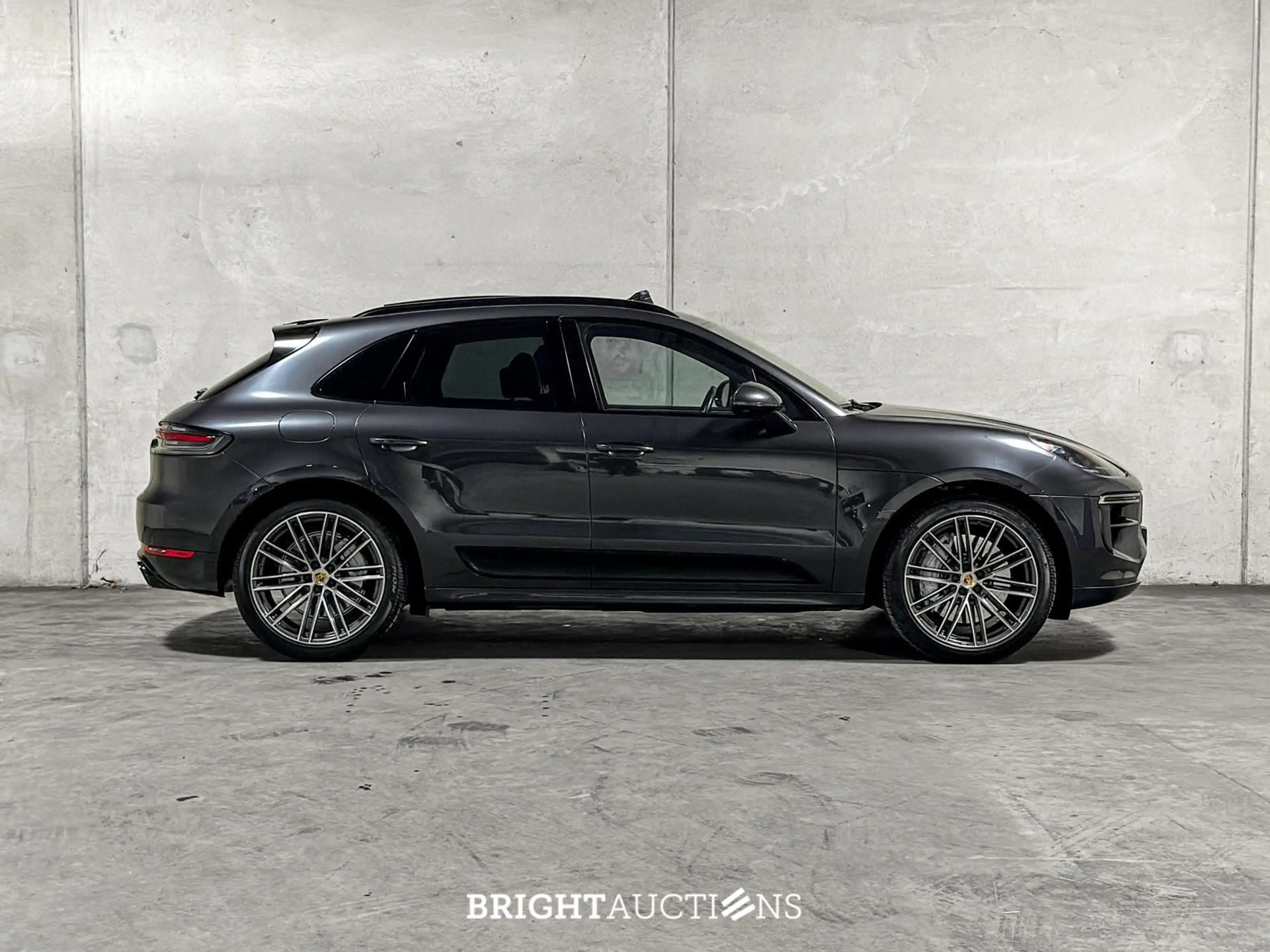 Porsche Macan Turbo 2.9 Turbo — photo 15