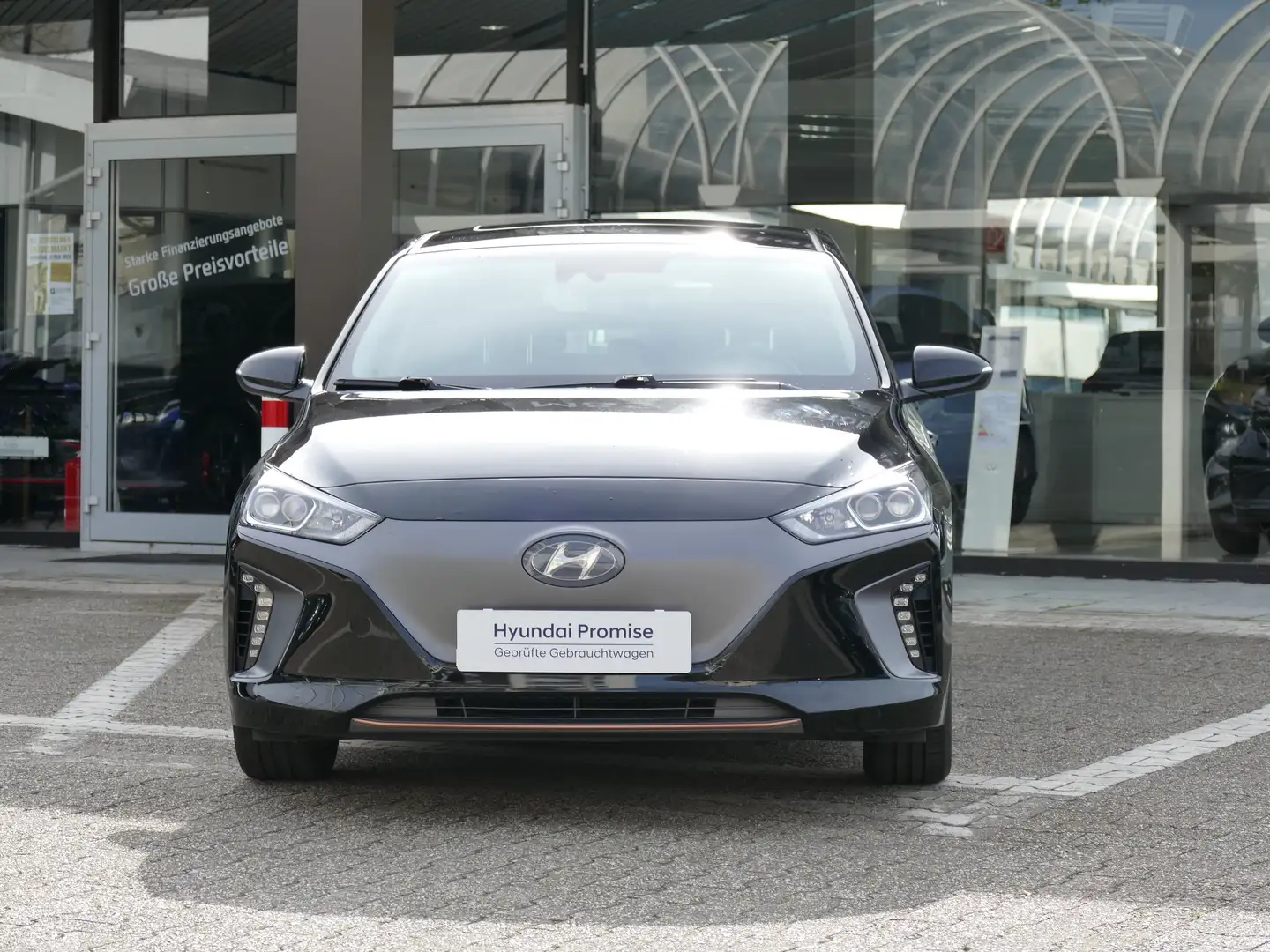 Hyundai IONIQ Elektro Style*NAVI*KAMERA*SCHIEBEDACH* Nero - 2