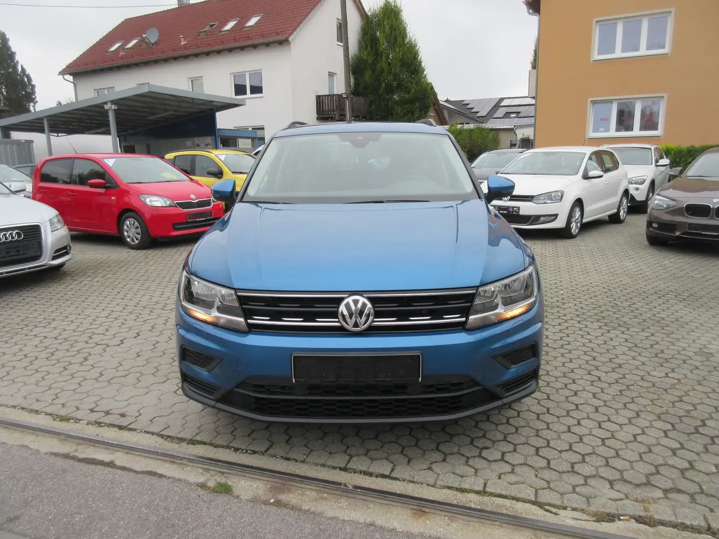 Volkswagen Tiguan Trendline *Navi*Sehr gepflegt* Blau - 1