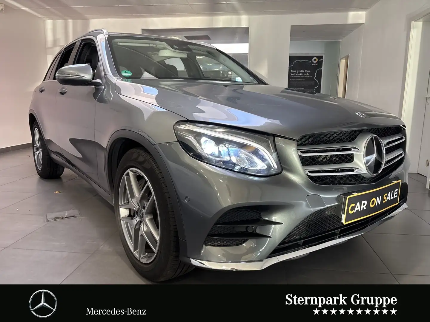 Mercedes-Benz GLC 220 GLC 220 d 4M AMG Nur an Gewerbe / Export AMG Line Grau - 2