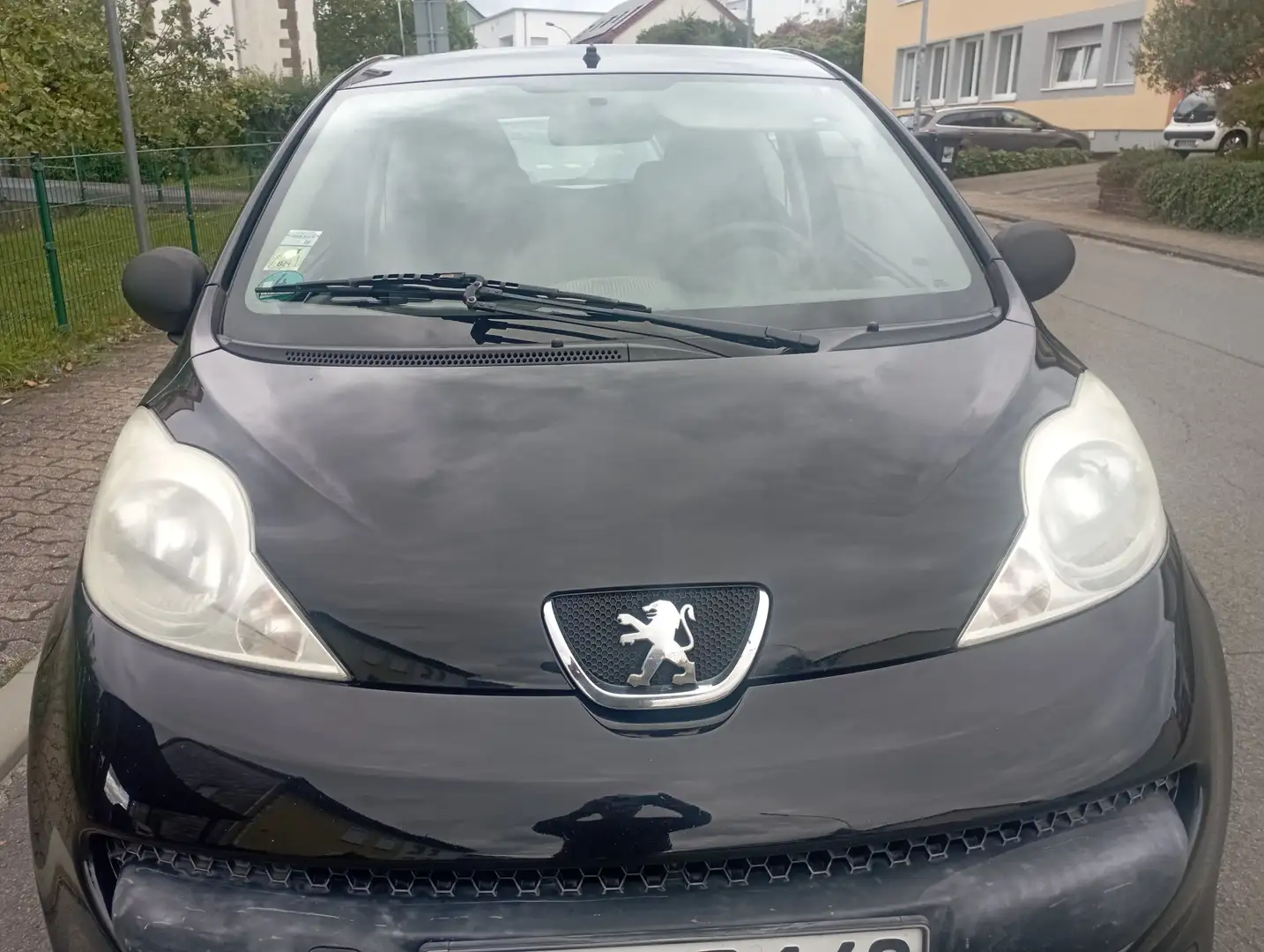 Peugeot 107 Filou Schwarz - 1