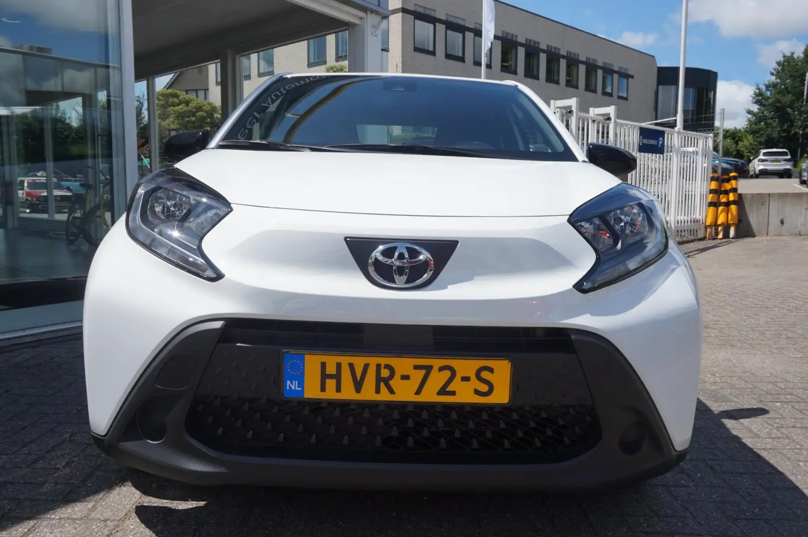 Toyota Aygo X 1.0 VVT-i MT Business Carplay / Camera Wit - 2