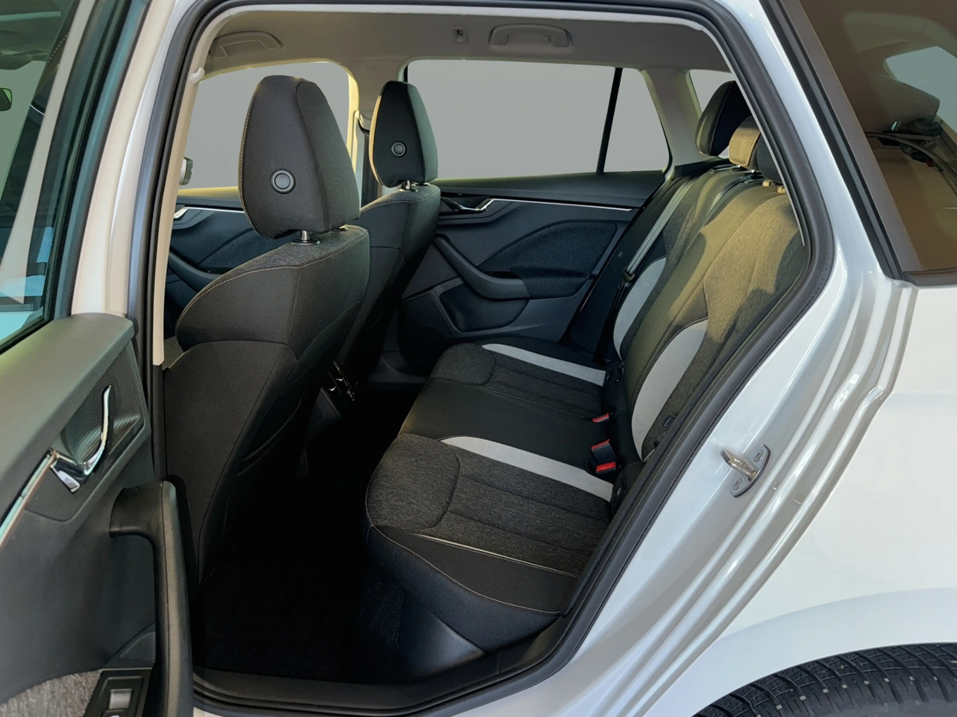 Skoda Kamiq Style 1.5TSI DSG *VC*LED*AHK*Kamera* — photo 13