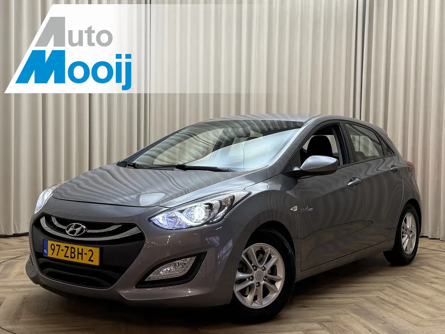 Hyundai i30 1.6 GDI i-Motion *Org.NL!* Android Auto / LED / Af Gris - 1