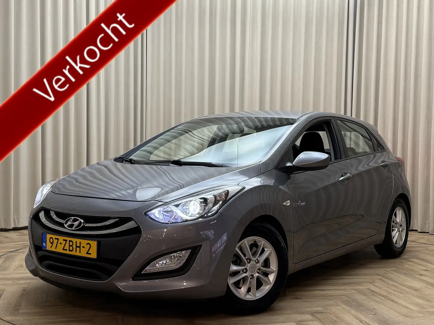 Hyundai i30 1.6 GDI i-Motion *Org.NL!* Android Auto / LED / Af Gris - 1