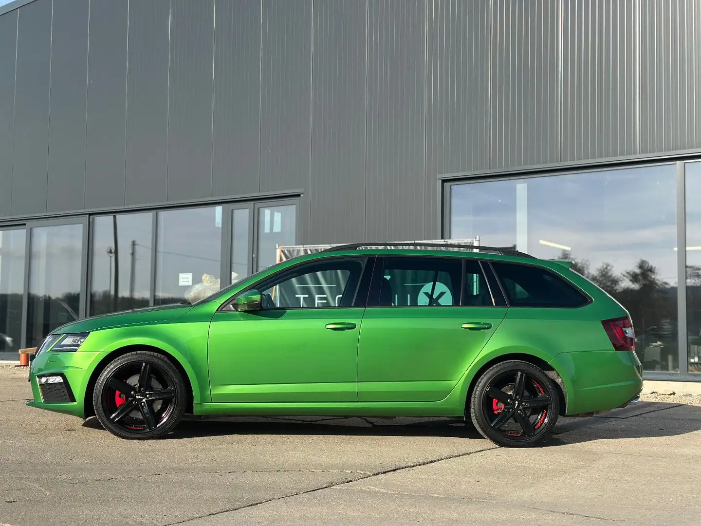 Skoda Octavia Combi RS 4x4 LED Sport-Fahrwerk Vert - 2