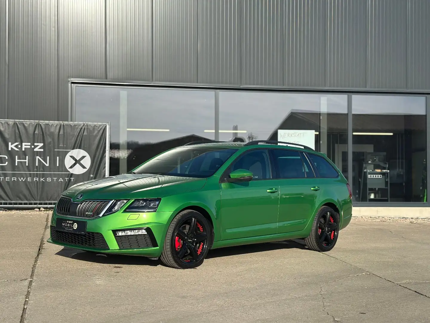 Skoda Octavia Combi RS 4x4 LED Sport-Fahrwerk Vert - 1