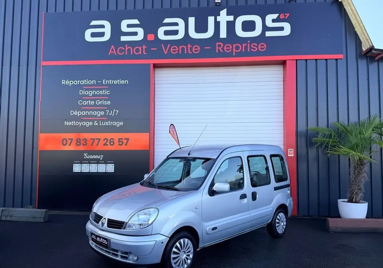 Renault Kangoo 1.5 DCI 85 CV 5 PLACES DISTRIBUTION NEUF