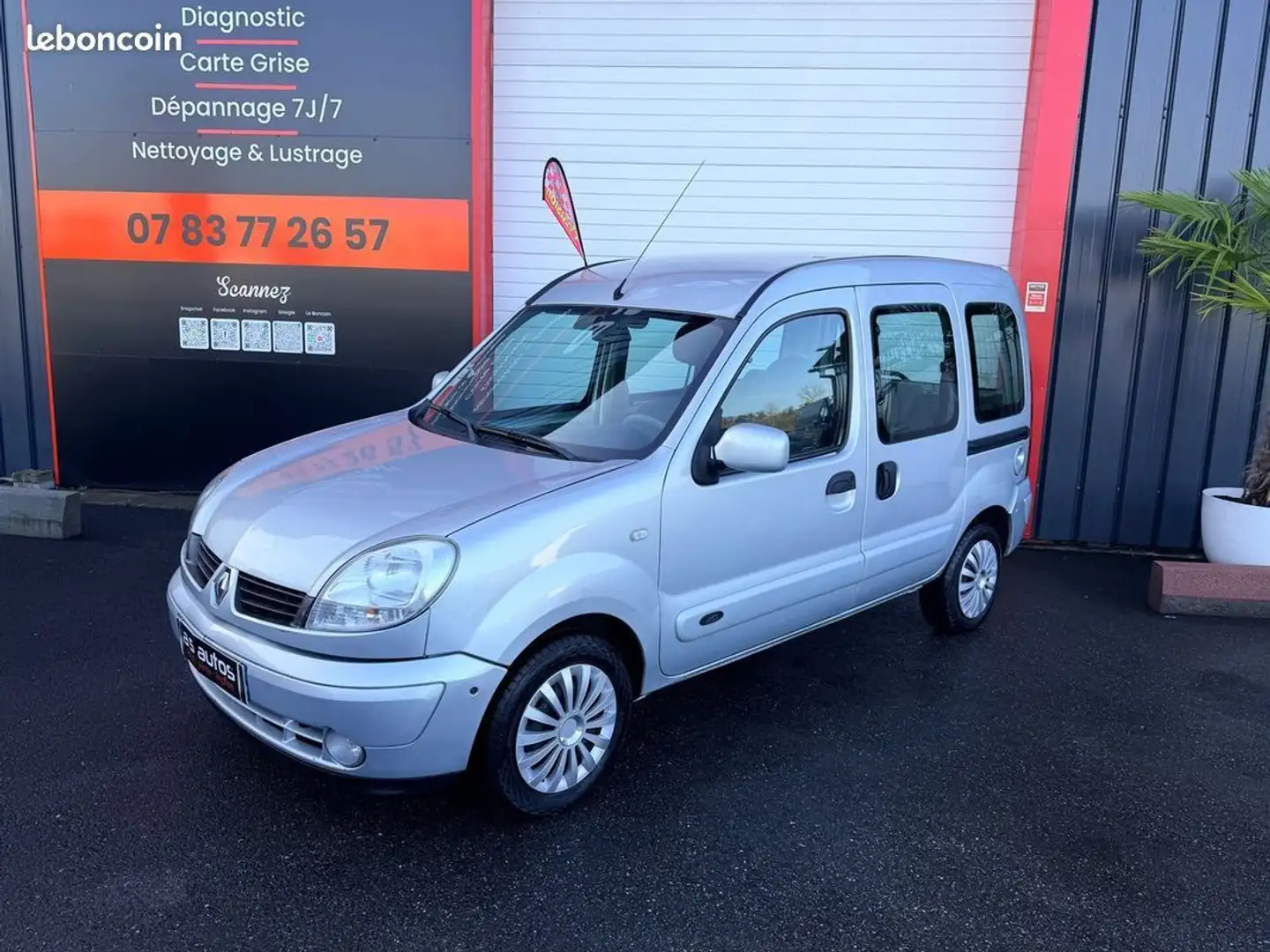 Renault Kangoo 1.5 DCI 85 CV 5 PLACES DISTRIBUTION NEUF Grau - 2