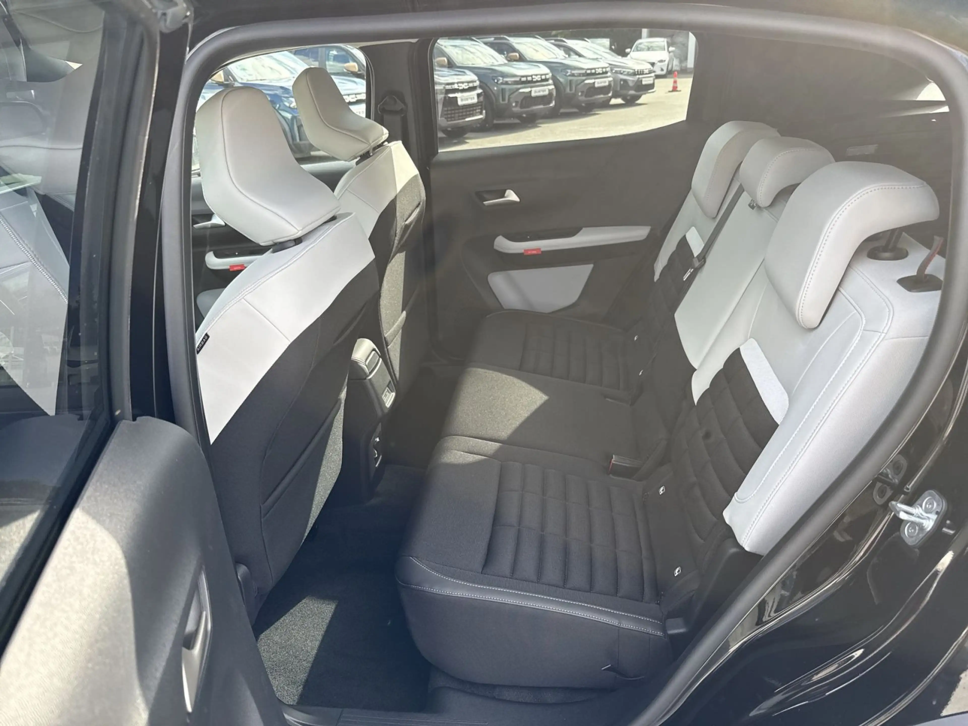 Citroen C3 Aircross 1.2 Mild-Hybrid 145 MAX — photo 13