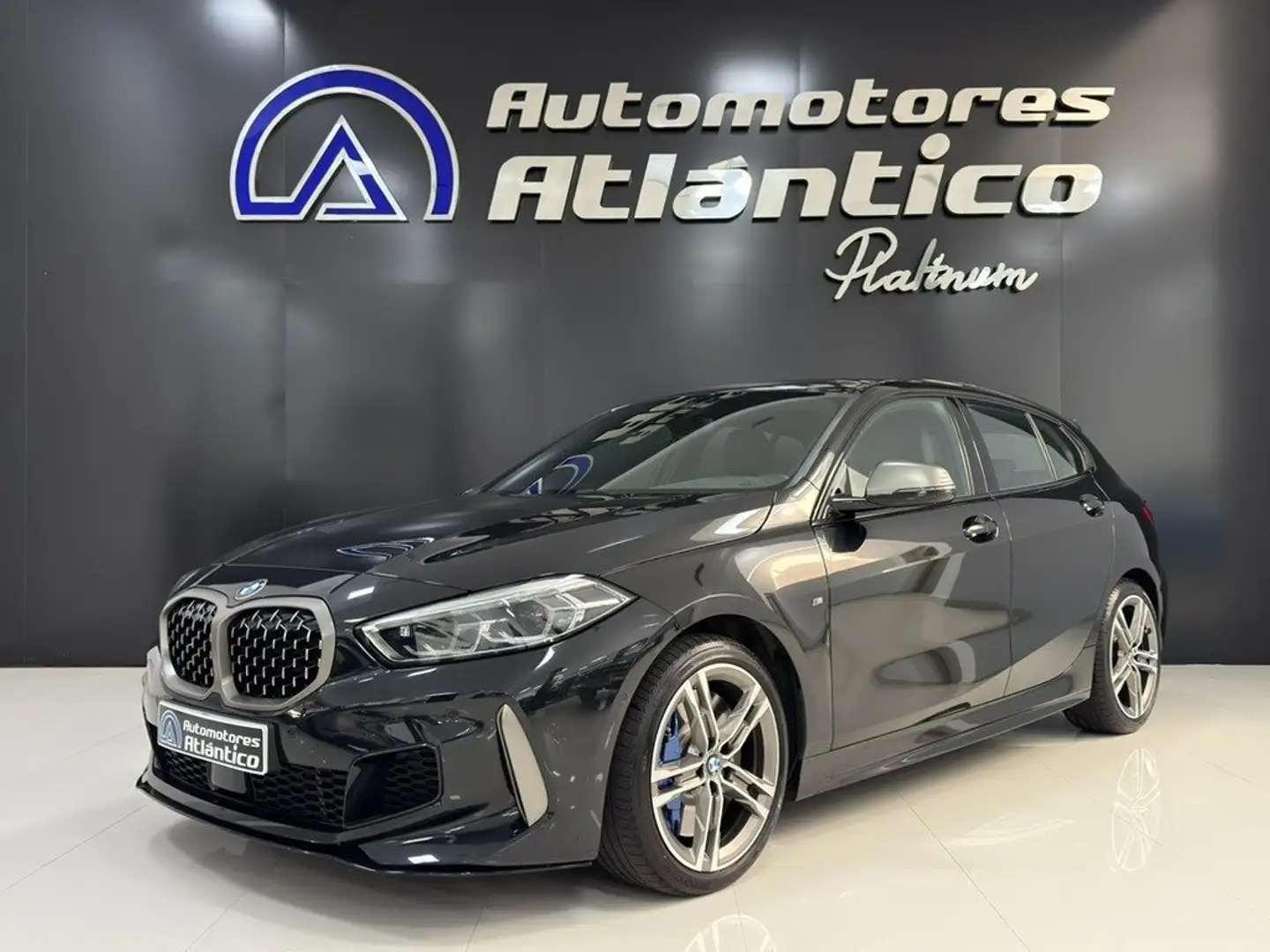 BMW 116 M135i xDrive Negro - 1