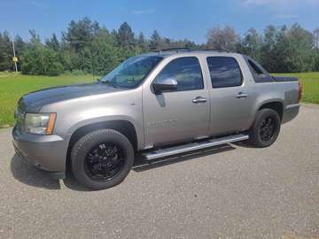 Avalanche 5.3 V8 4WD