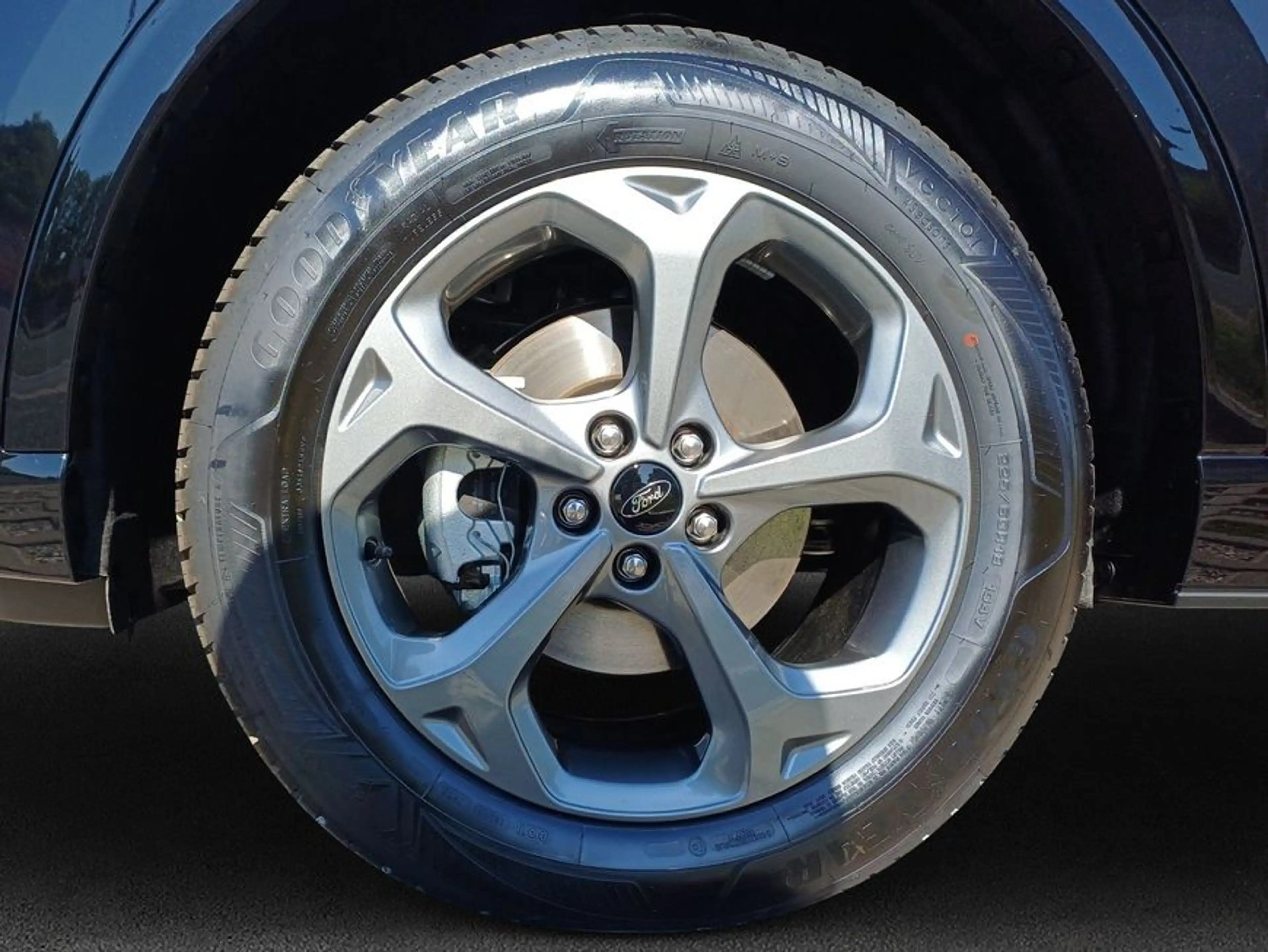 Ford Kuga 2.5 Duratec PHEV ST-LINE 112 kW, 5-türig — photo 8