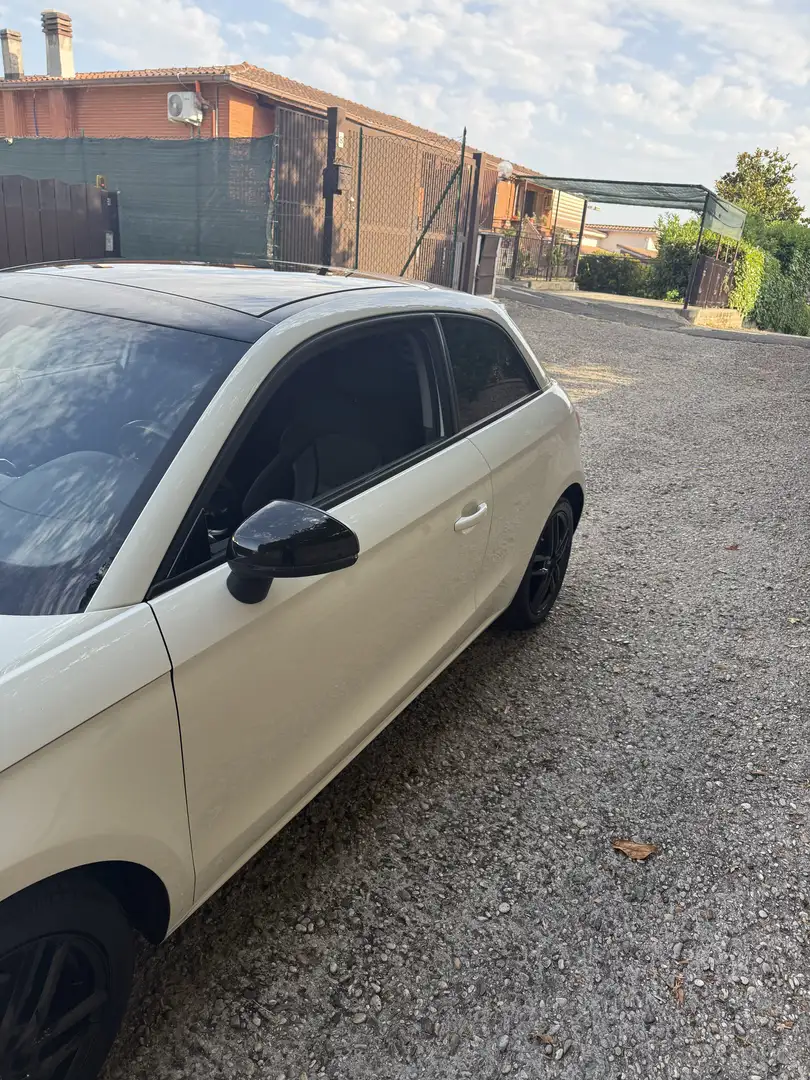 Audi A1 1.6 tdi Attraction c/clima s-tronic - 2