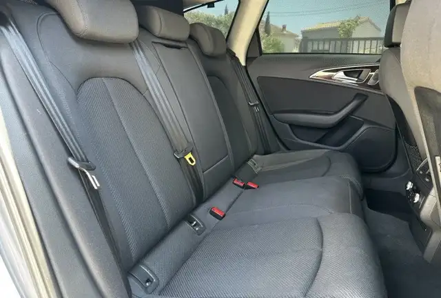 Audi A6 view 14