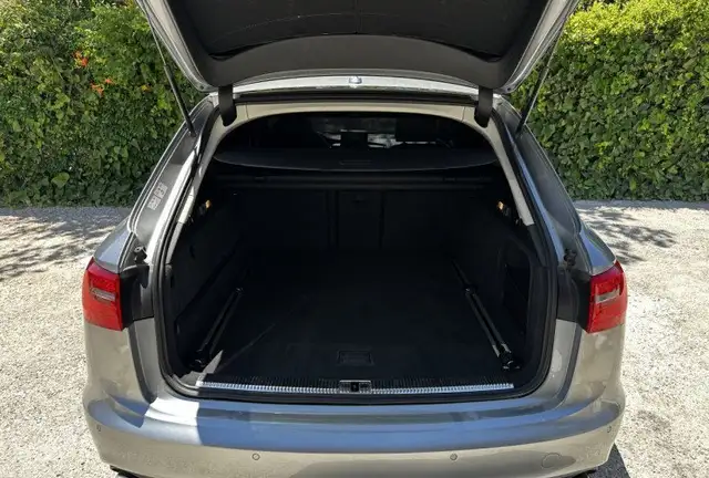 Audi A6 view 5