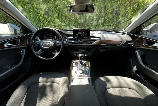 Audi A6 view 10