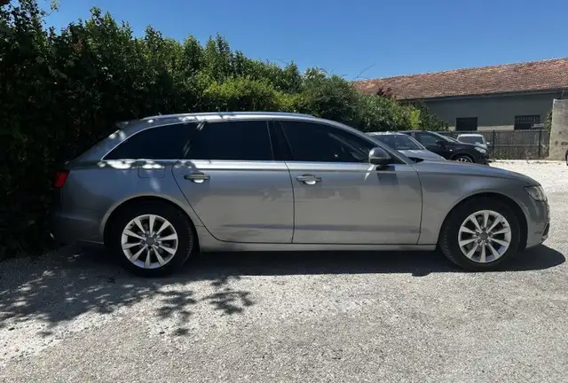 Audi A6 view 7