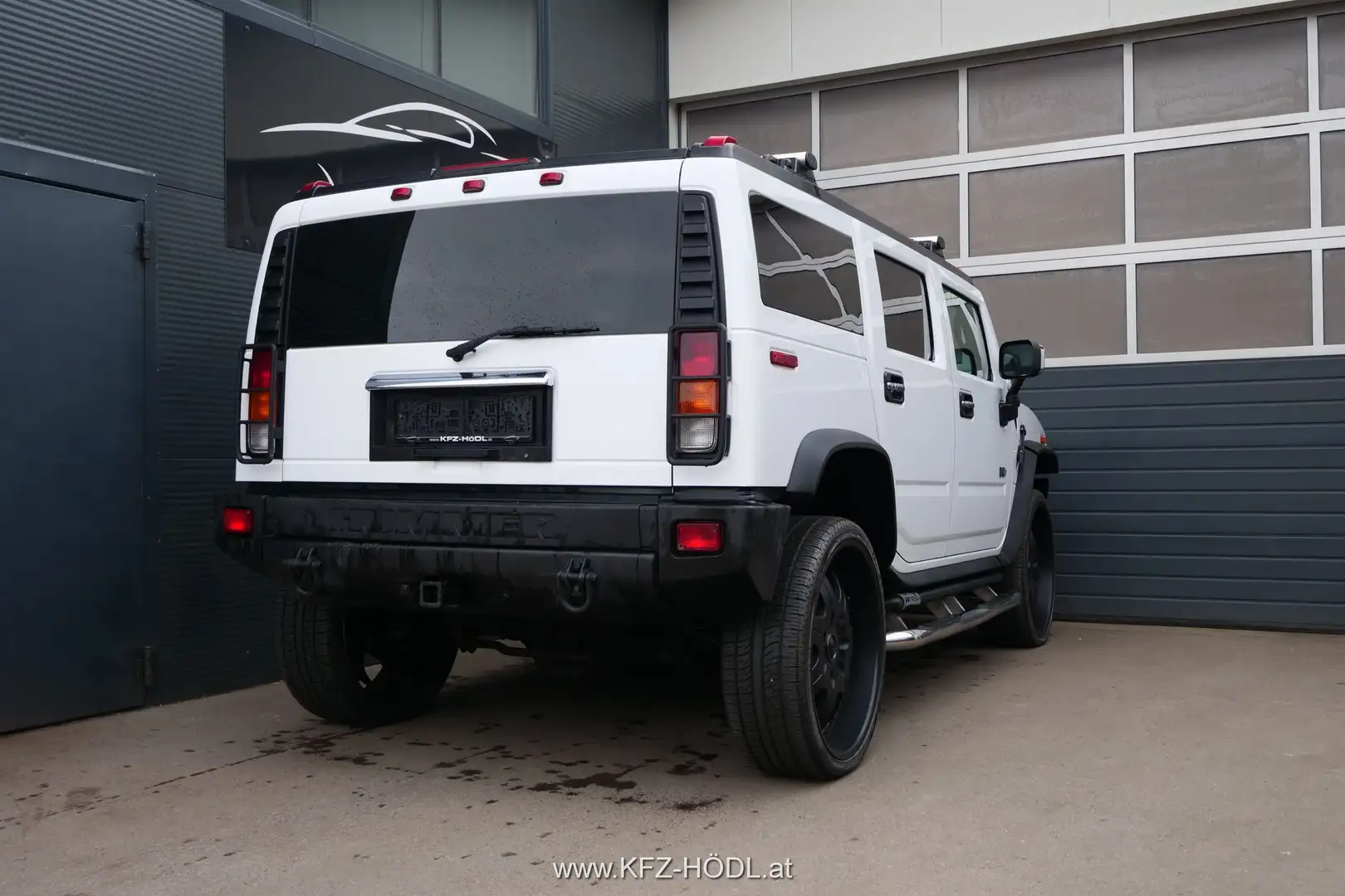 HUMMER H2 SUV Base Weiß - 2