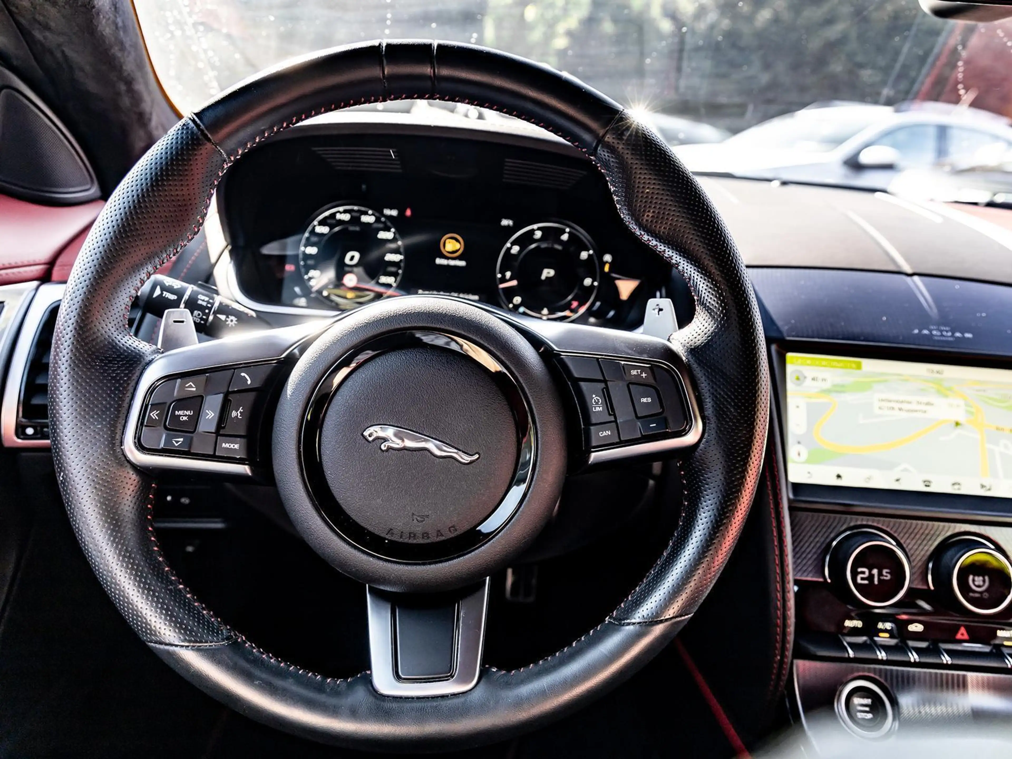 Jaguar F-Type P300 R-Dynamic Black NAVI PDC LED — photo 17