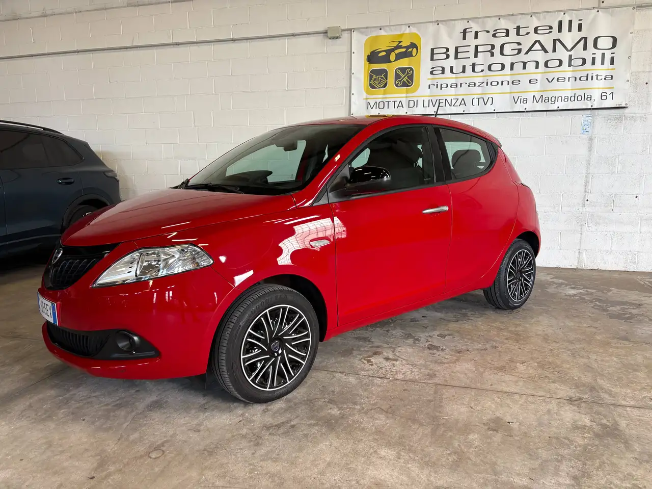Lancia Ypsilon