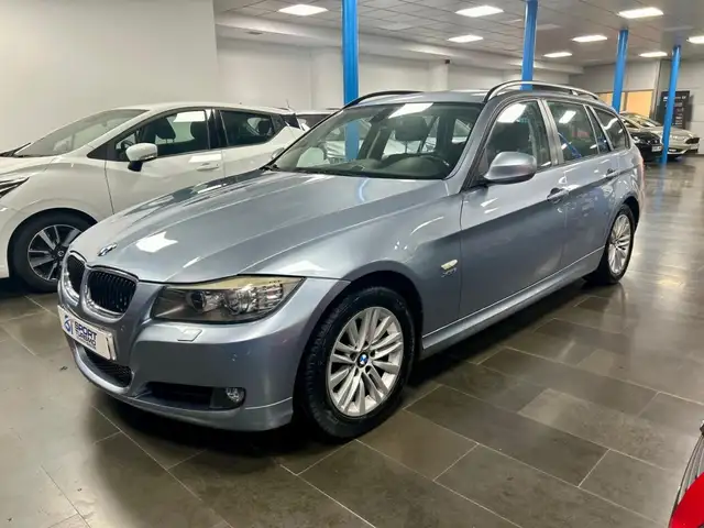 BMW 320 320d xDriveTouring