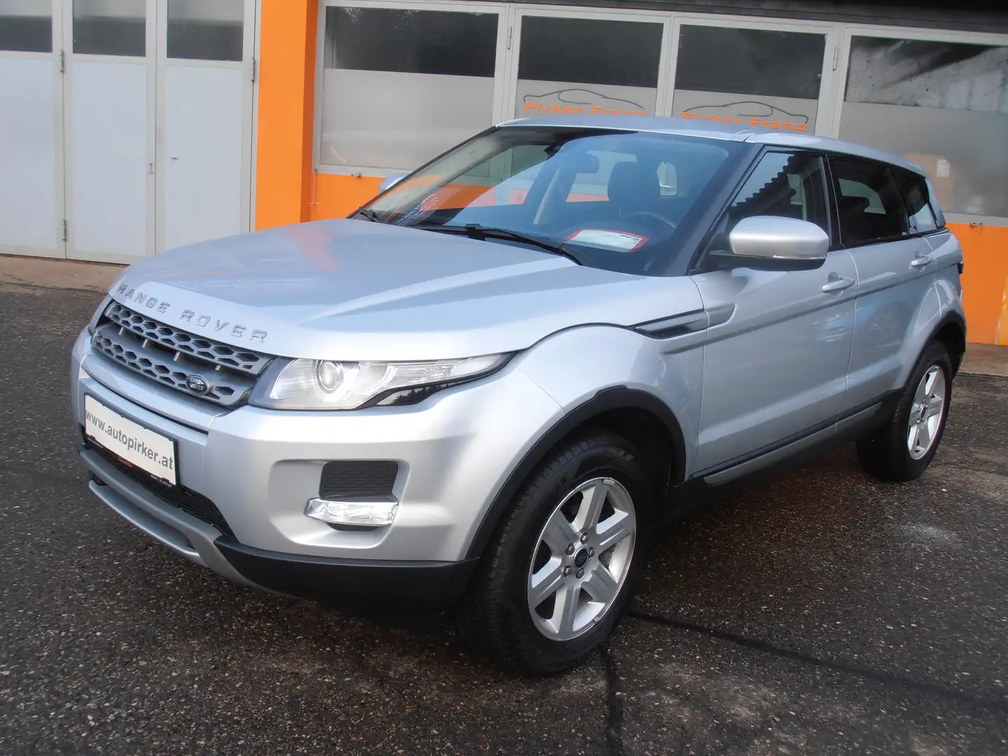 Land Rover Range Rover Evoque Pure 2,2 TD Grau - 1