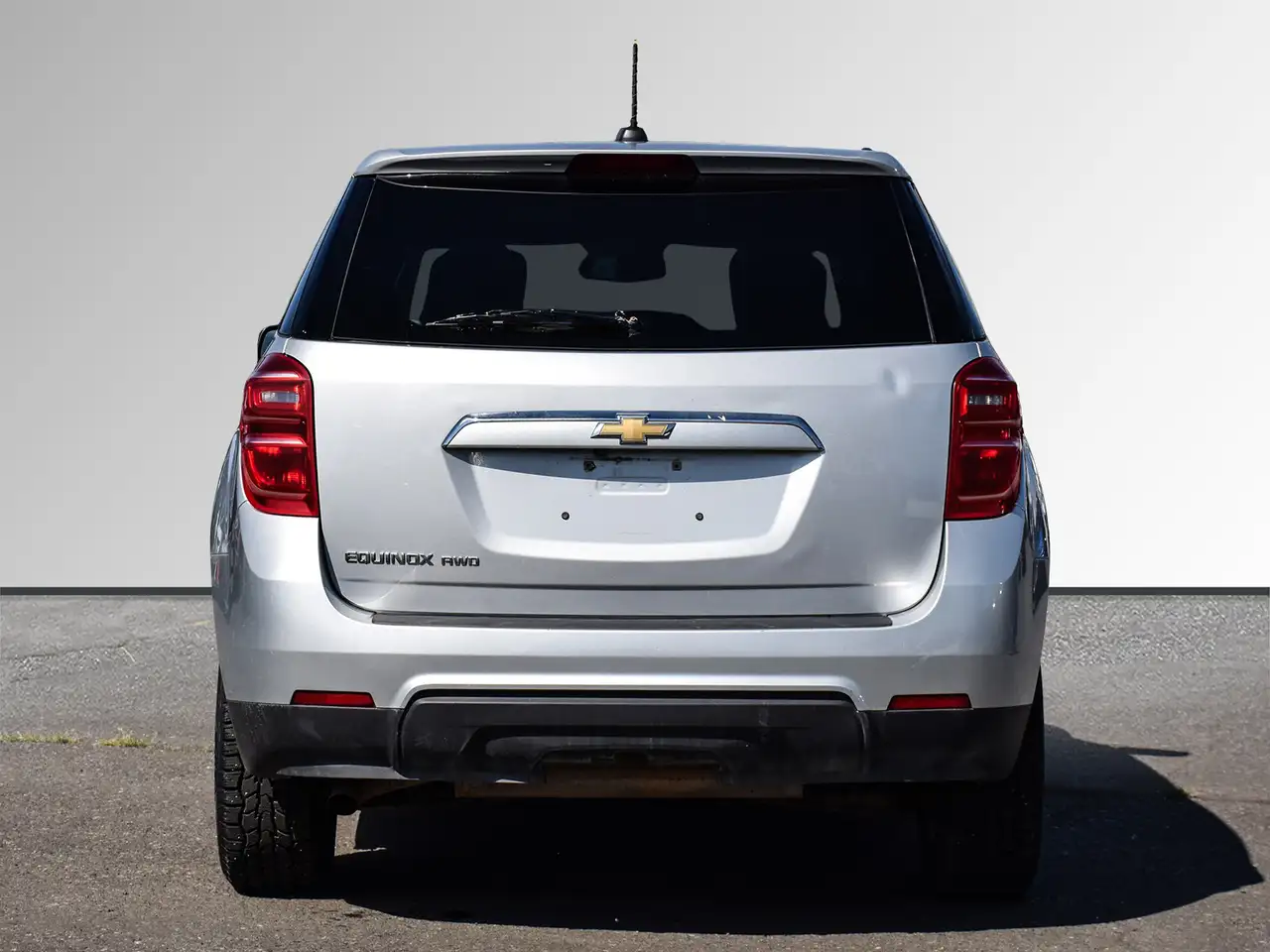 Chevrolet Equinox снимка Chevrolet Equinox