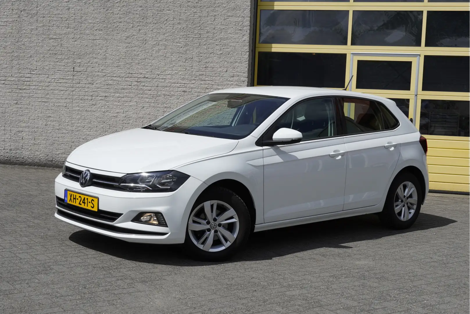 Volkswagen Polo 1.0 TSI 5drs Comfortline BJ2019 Lmv 15" | Led | Na Wit - 2