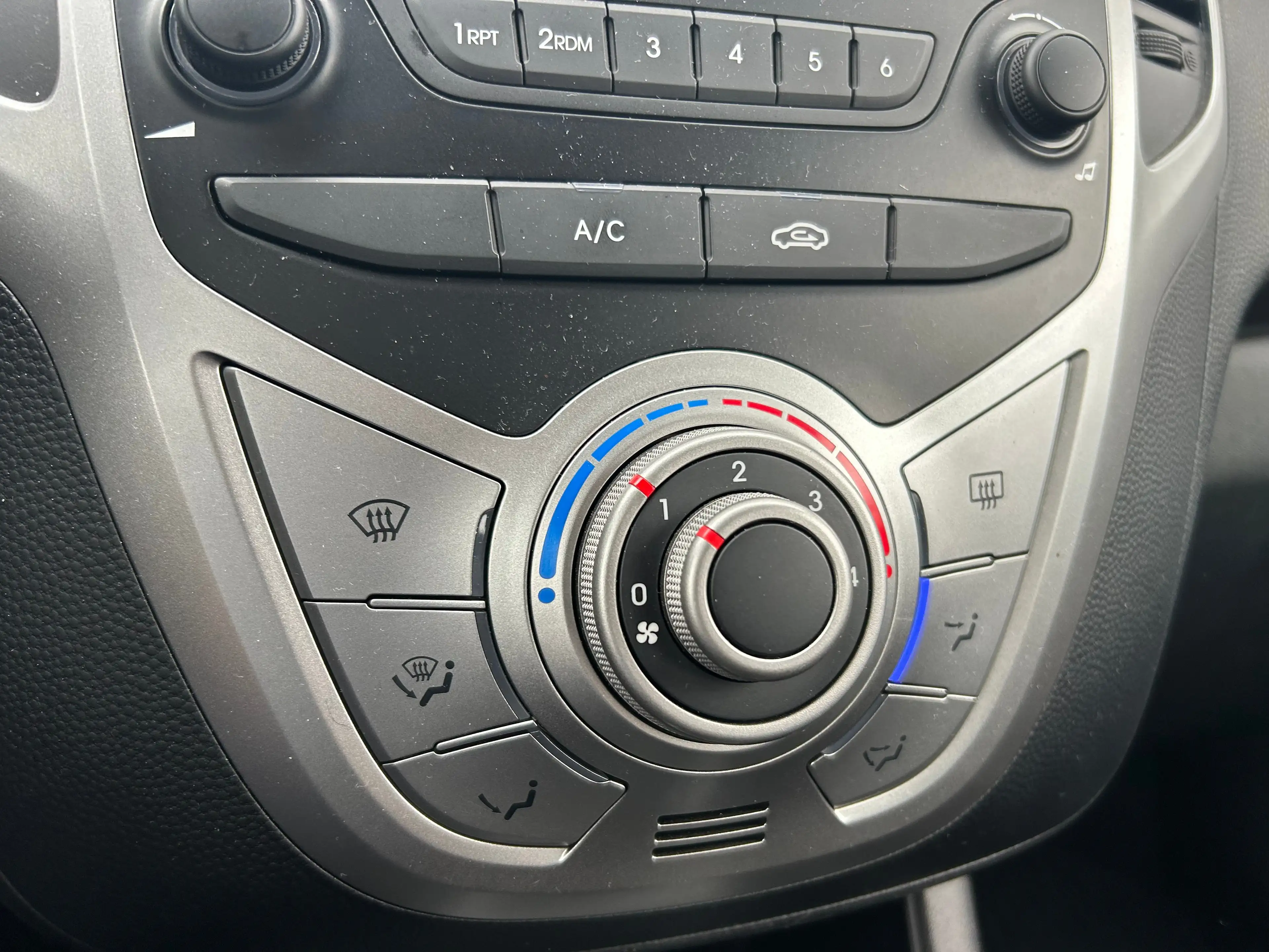 Hyundai iX20 1.6i i-Vision | Automaat | 16" Lichtmetalen velgen — photo 15