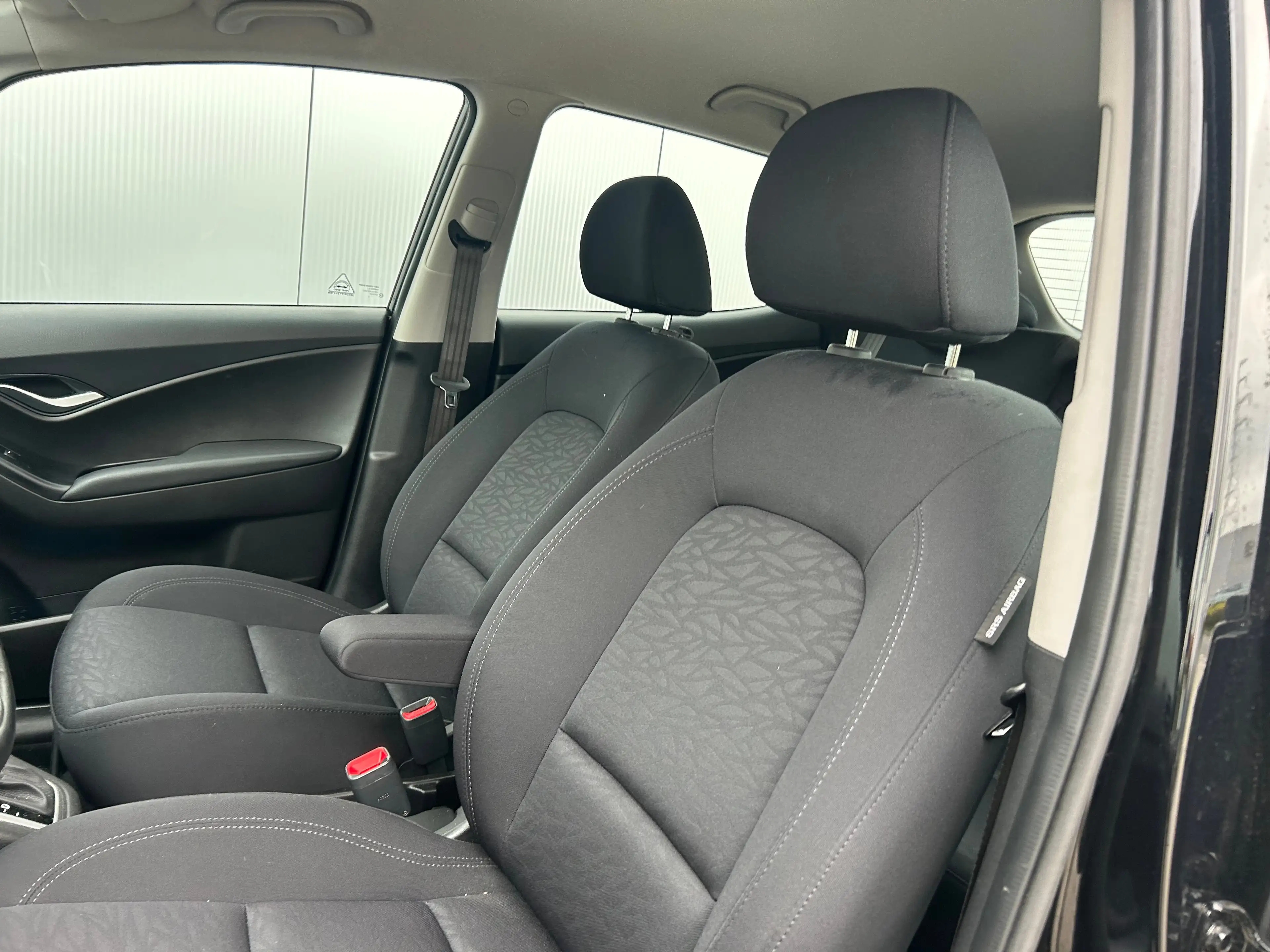 Hyundai iX20 1.6i i-Vision | Automaat | 16" Lichtmetalen velgen — photo 30