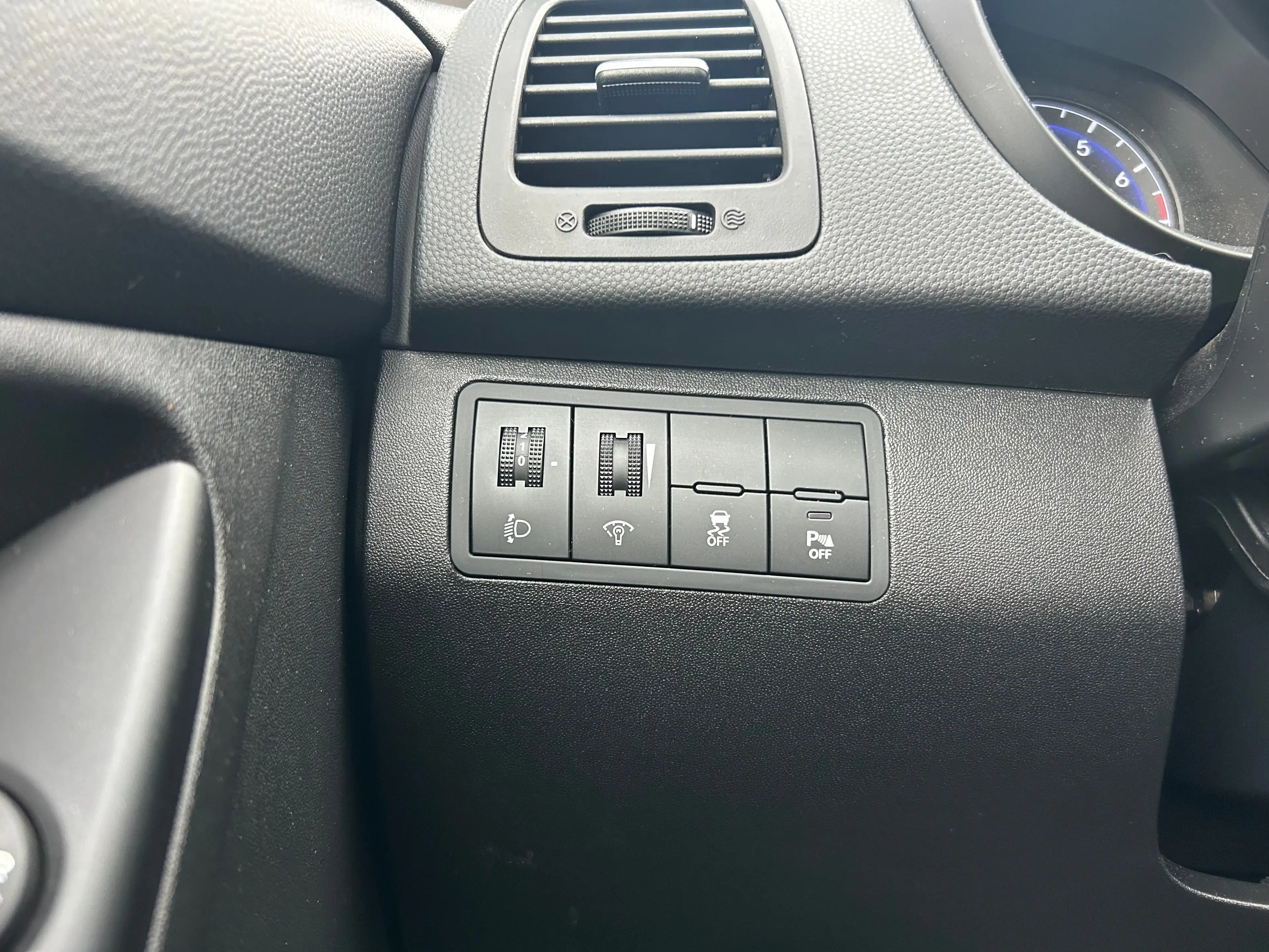 Hyundai iX20 1.6i i-Vision | Automaat | 16" Lichtmetalen velgen — photo 4