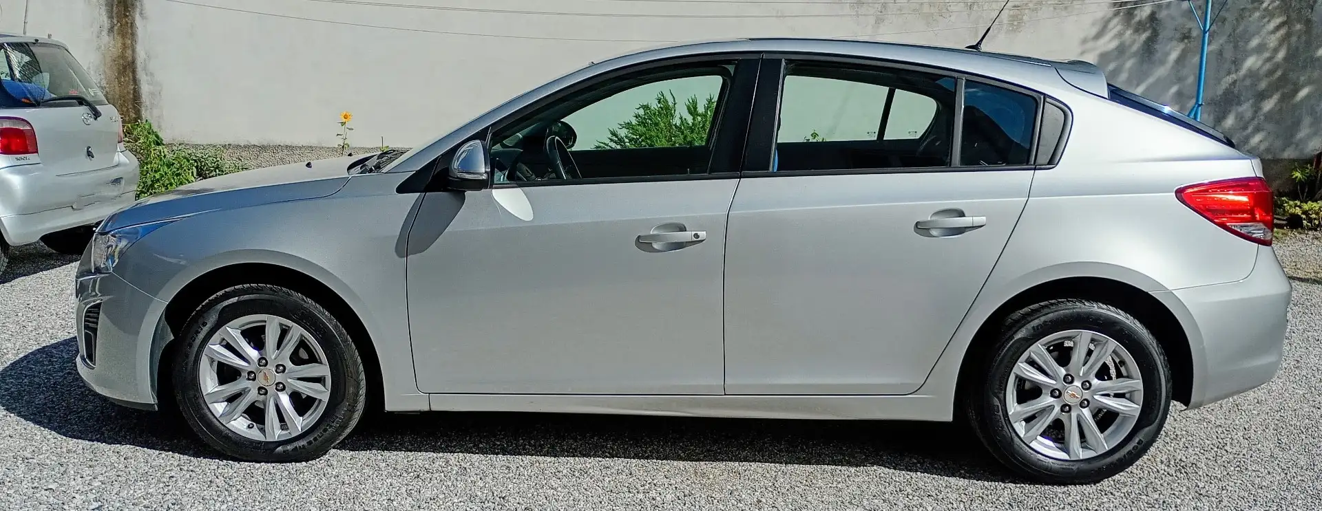 Chevrolet Cruze 1.6 LS - 1