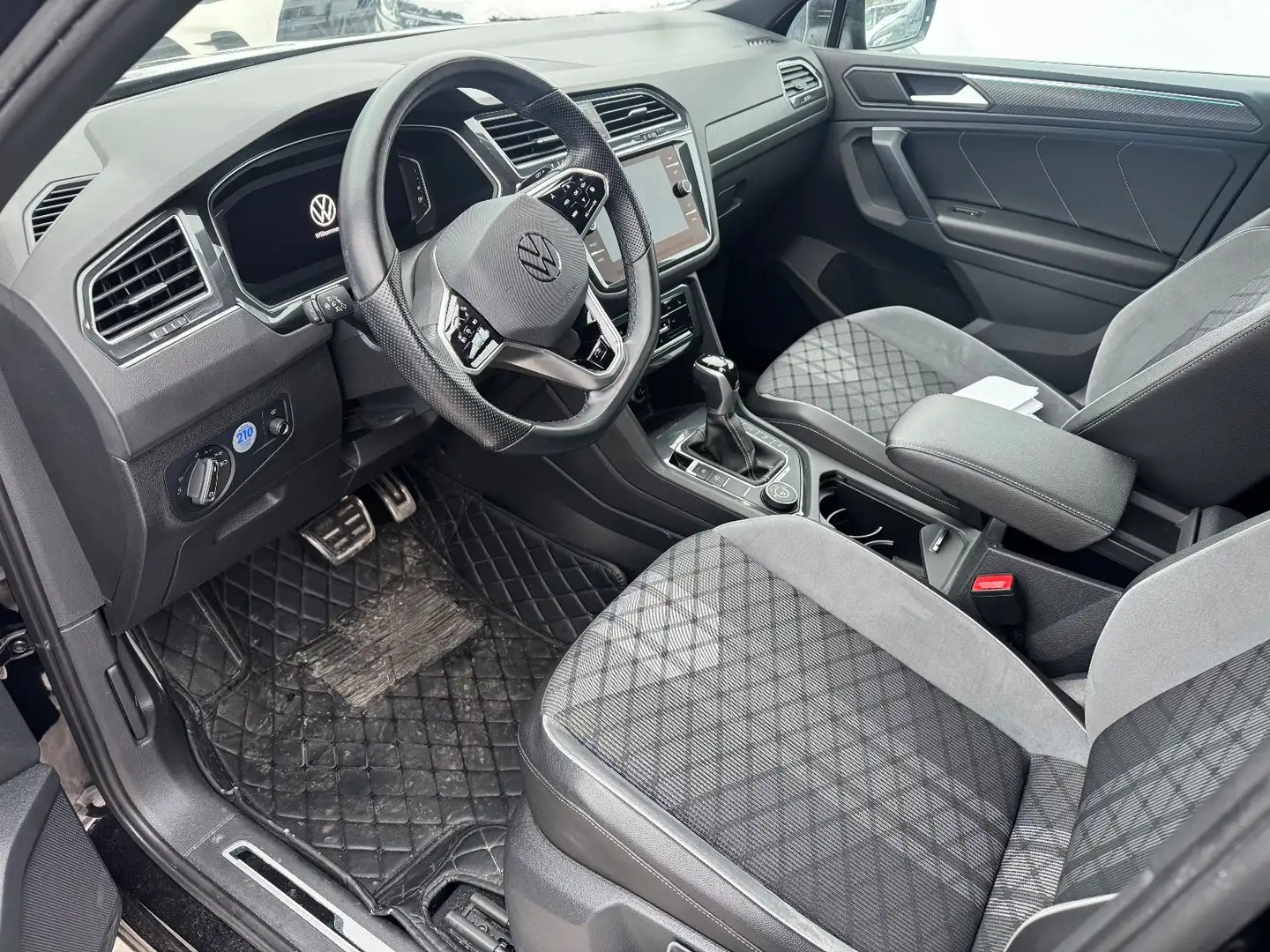 Volkswagen Tiguan R-Line 4Motion Black Style *STHZ/PANO* Noir - 2