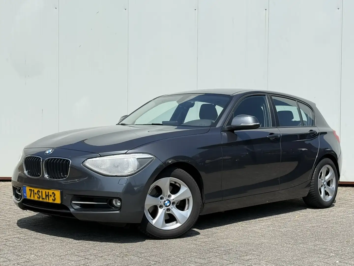 BMW 118 1-serie 118i Business Handel/Export Grau - 1