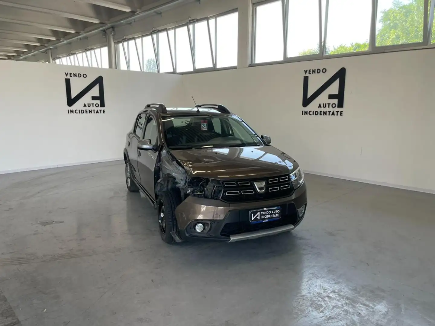 Dacia Sandero STEPWAY 1.0 TCE 101CV ECO-G COMFORT Marrone - 1