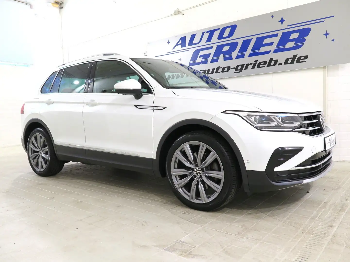 Volkswagen Tiguan Elegance 4Motion, Standh,AHK,Leder,Matrix,ACC Weiß - 1