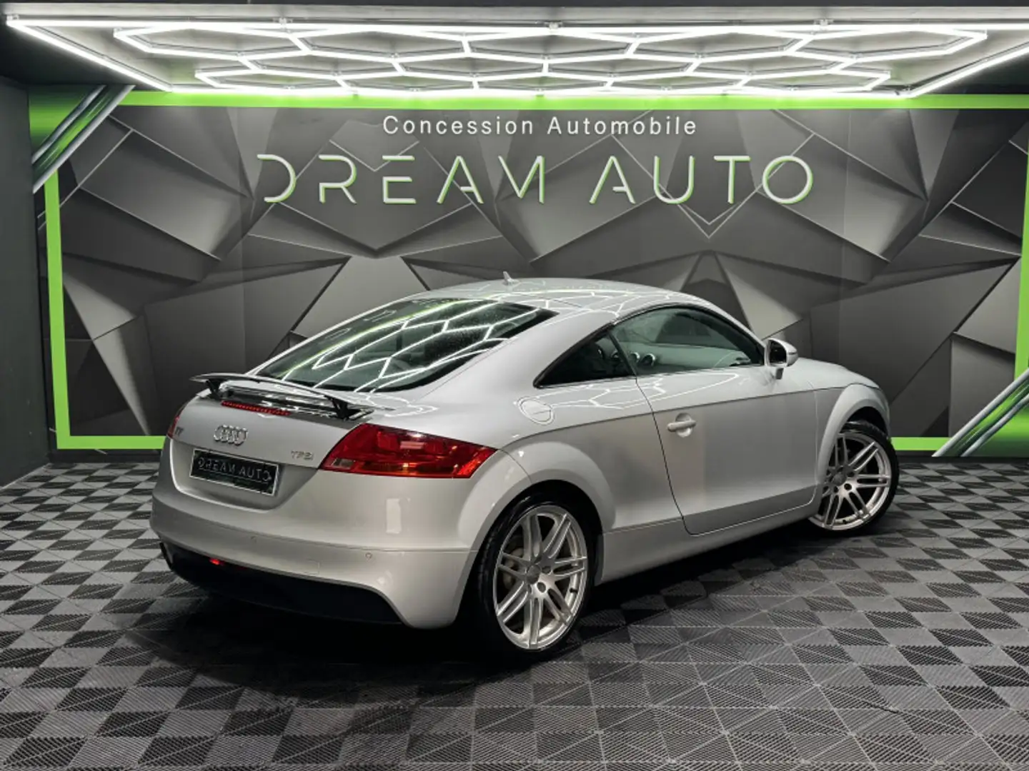 Audi TT 1.8 TFSI 160CH Gris - 2