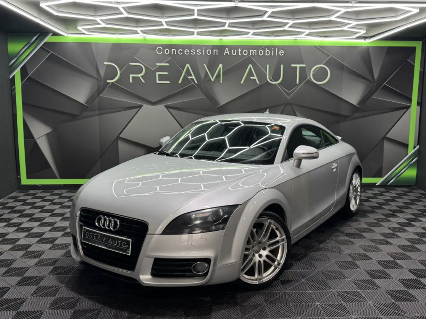 Audi TT 1.8 TFSI 160CH Gris - 1