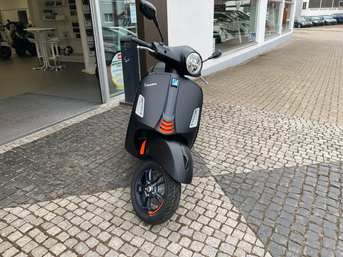Vespa GTS Super Sport 310 - 2