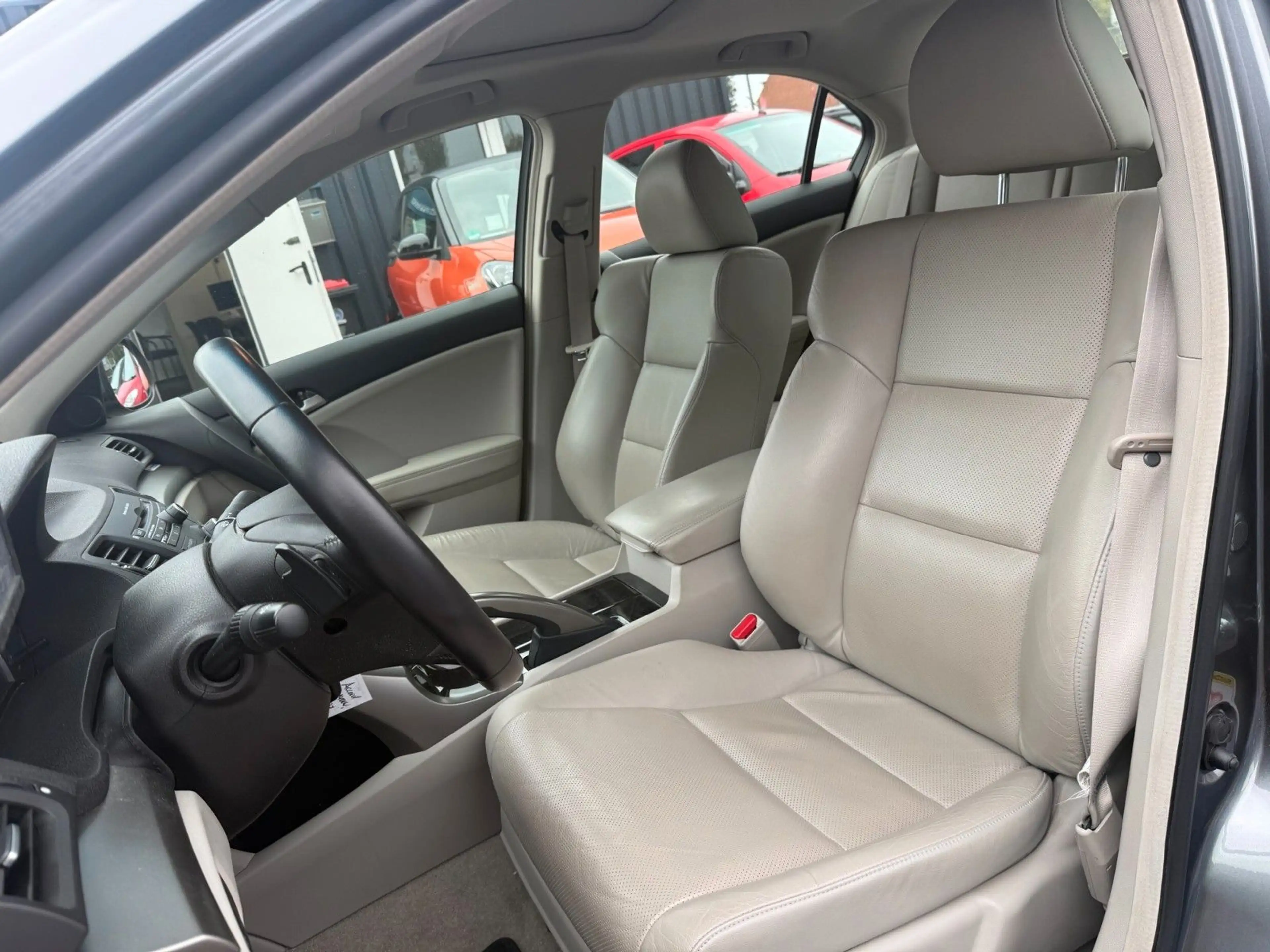 Honda Accord Executive --Automatik-- — photo 7