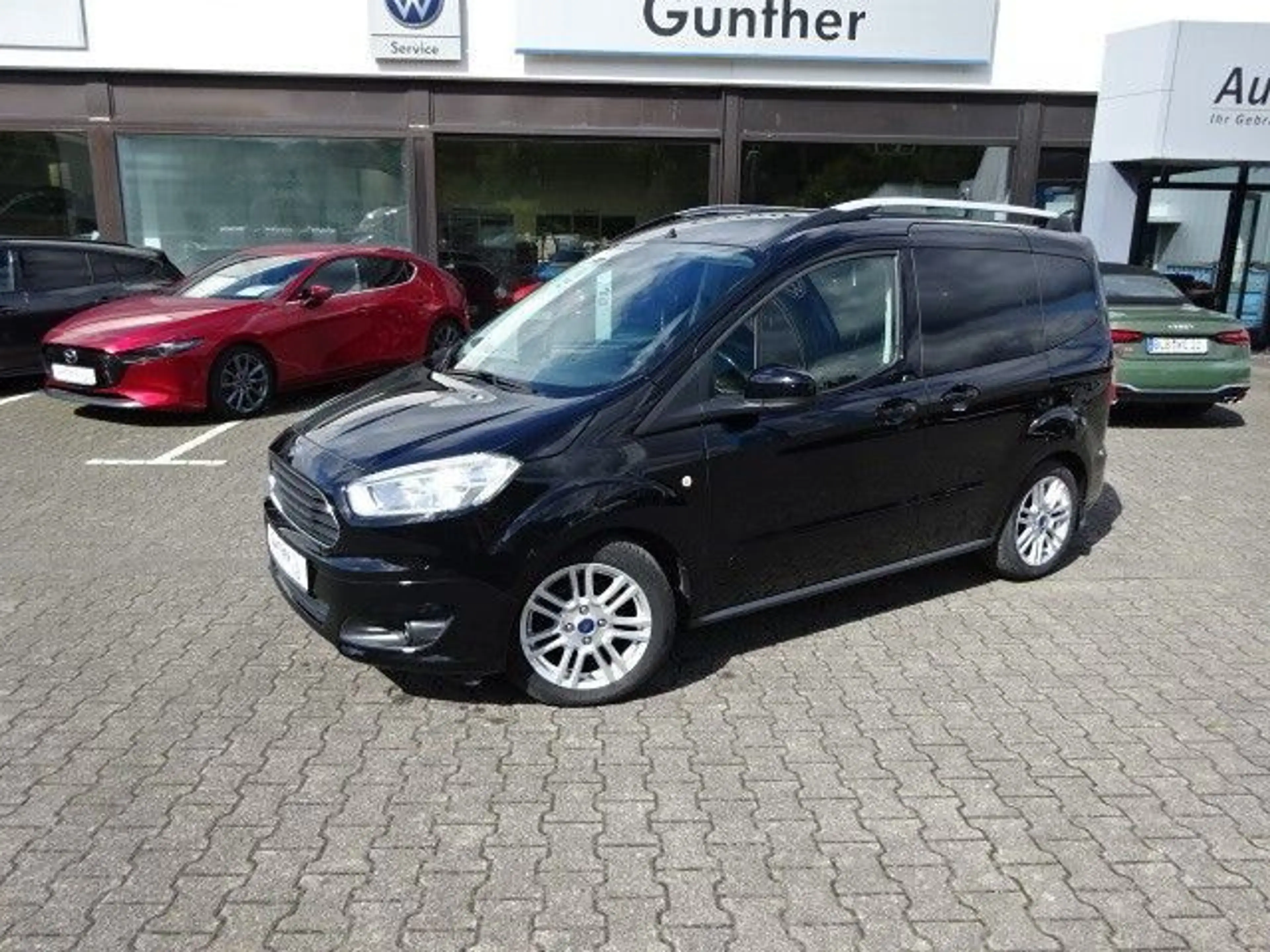 Ford Tourneo Courier Titanium 1.0 EcoBoost*Klima*SHZ* — photo 2