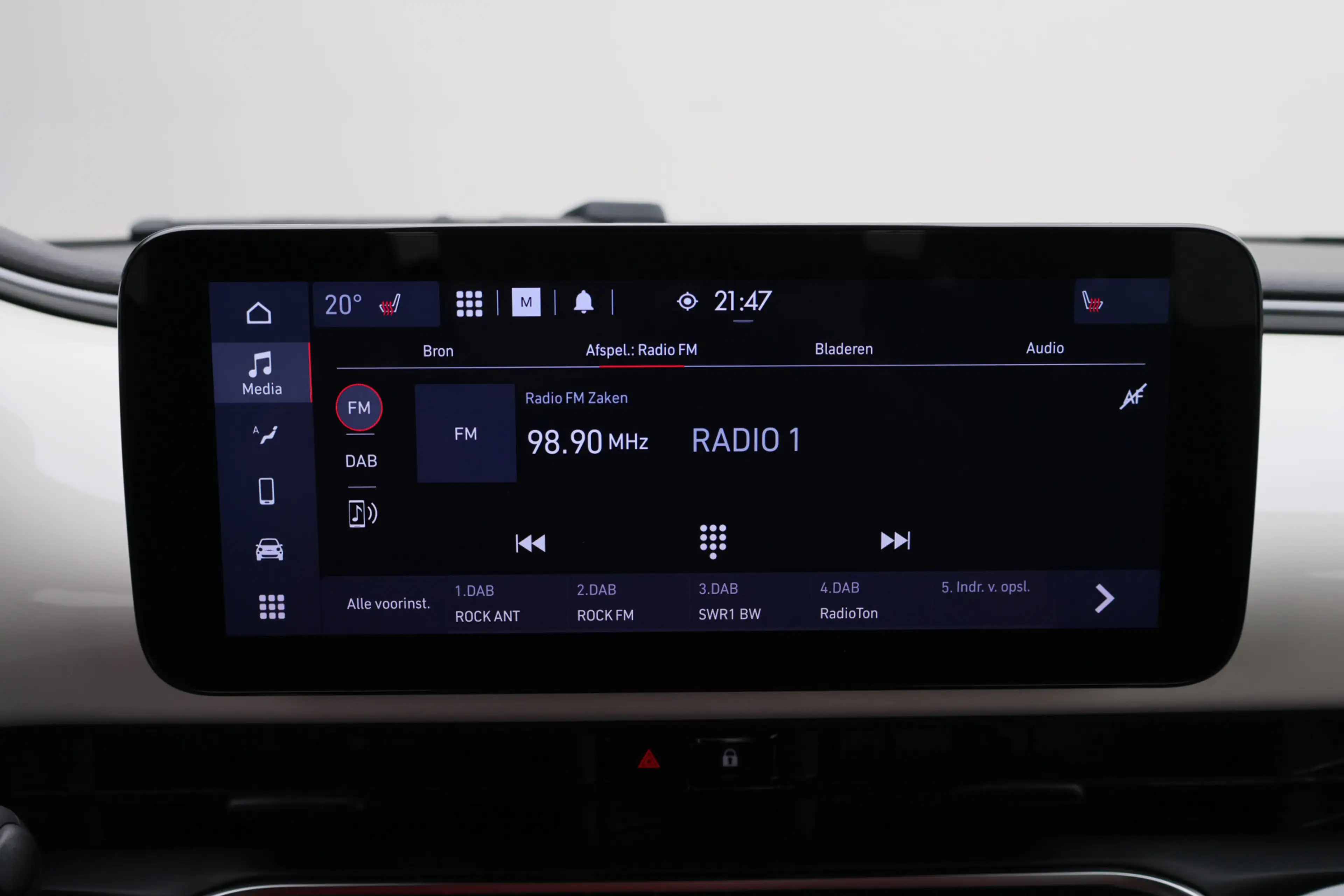 Fiat 500C Icon 42 kWh Cabrio Virtual Cockpit, Climate, Cruis — photo 39